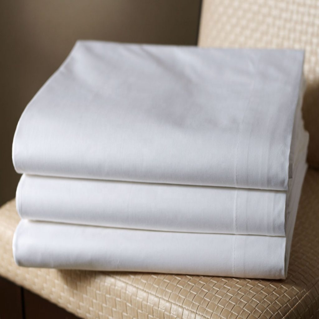 100% Combed Cotton hotel sateen weave 60x40s 300TC  Fabric